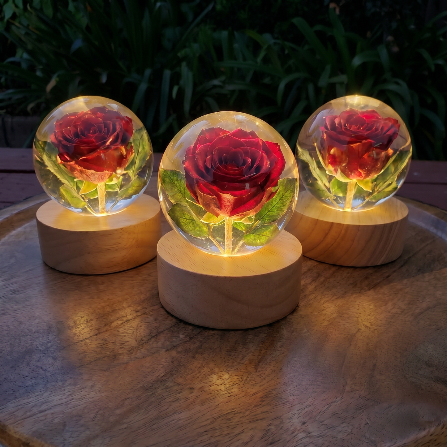 Hand-Poured Flower Resin Lamp