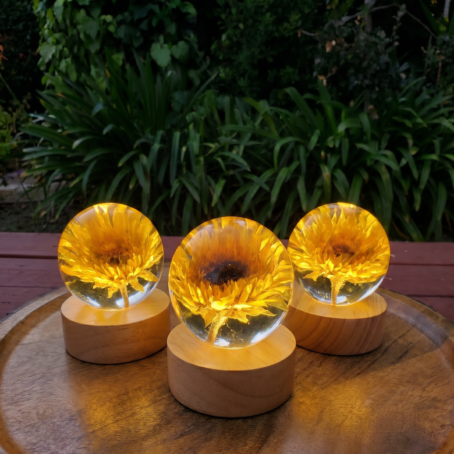 Hand-Poured Flower Resin Lamp